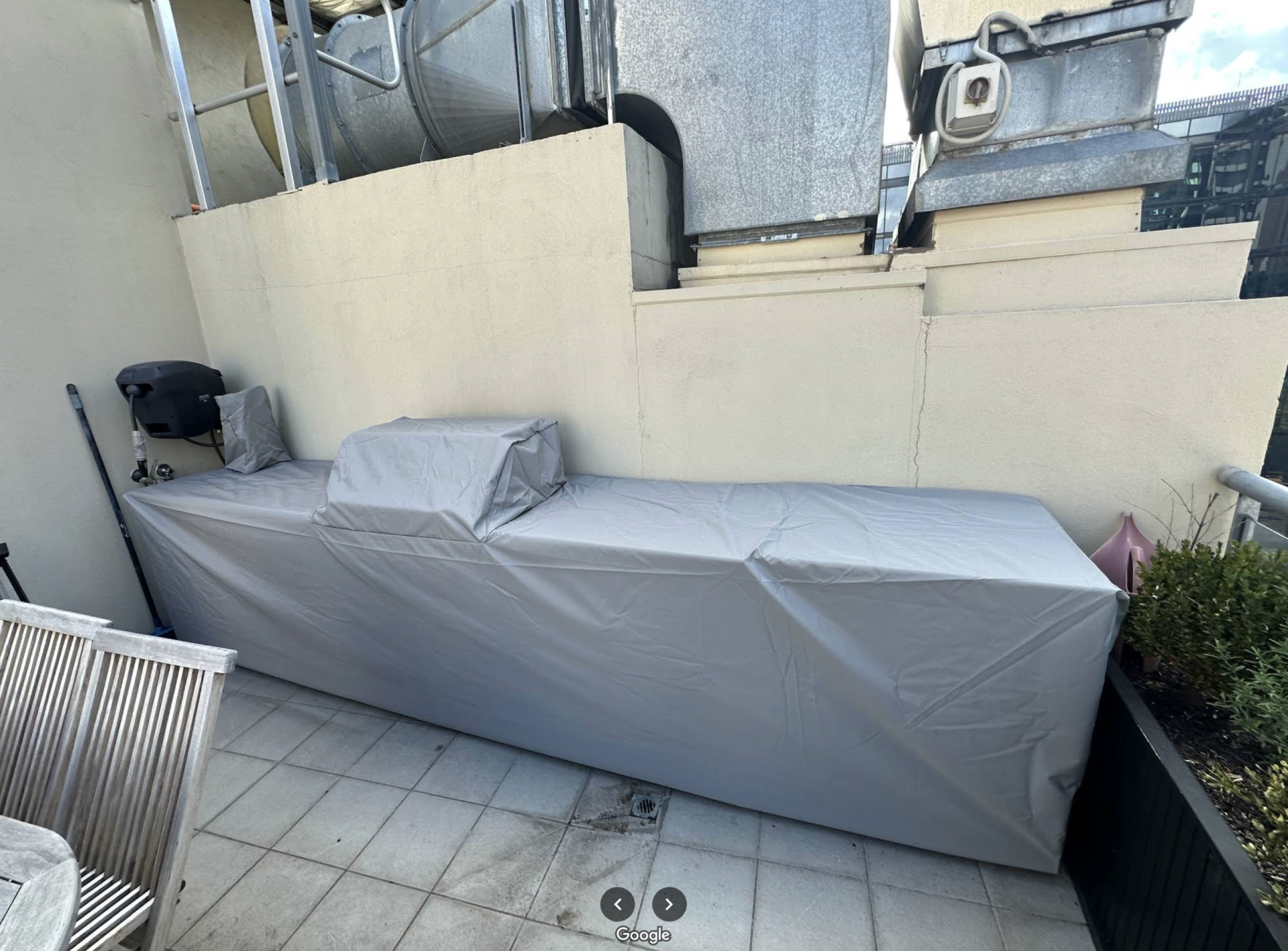 Grey Patio BBQ Kitchen Cover Review by Andrea Alcantara da Motta