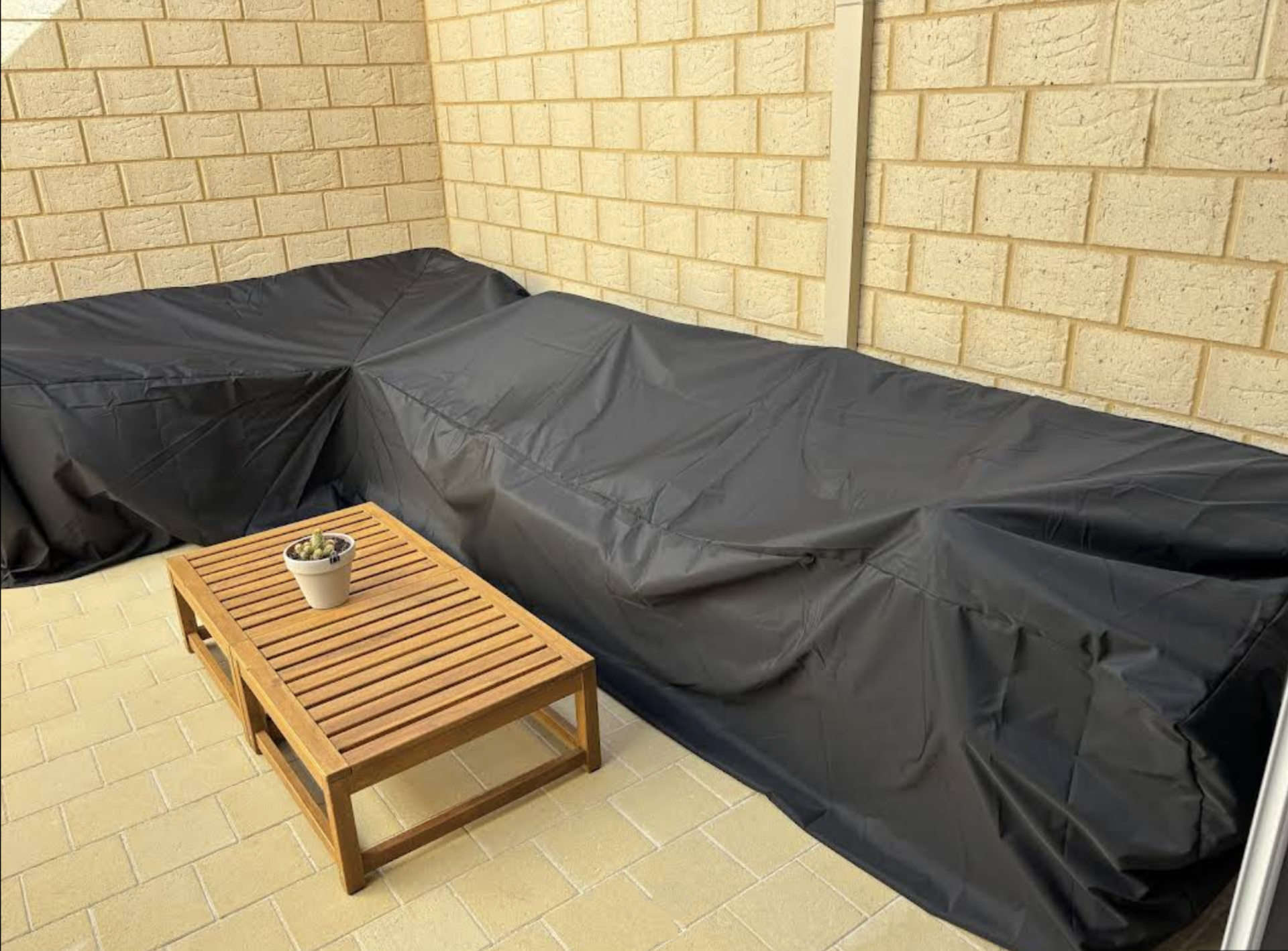 Black L-Shaped Sofa Cover Review by Pauline Roache