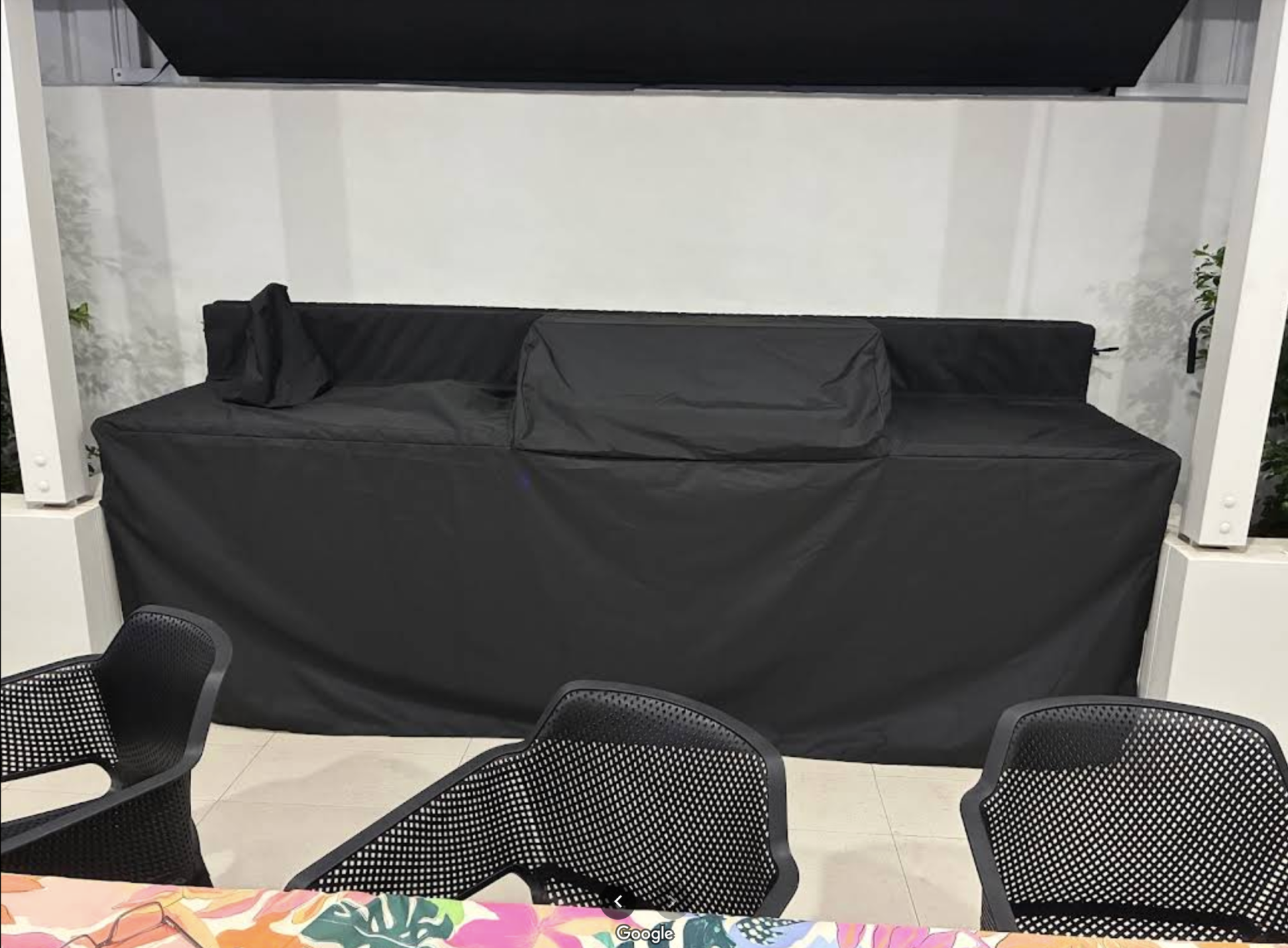 Black Outdoor Kitchen Cover Review by Luke & Stacey Ertzen