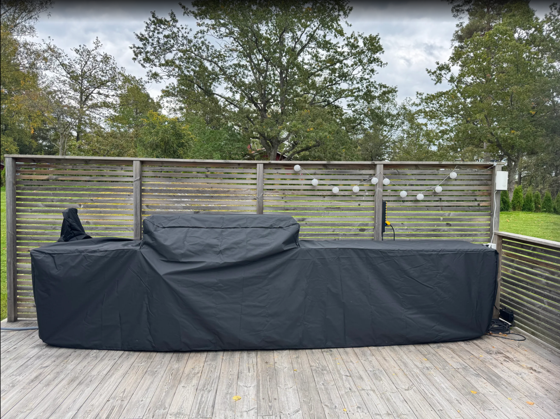 Black Outdoor Kitchen Cover Review by Christian Edström